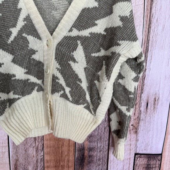 Escada Cardigan Sweater Vintage Lightning Alpine West Germany  Cabincore Size 38 - Picture 4 of 10